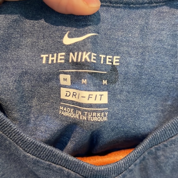 Nike Exercise Tank - Picture 3 of 4